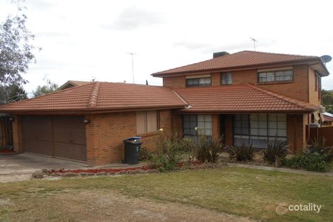 1 Cunningham Dr, Endeavour Hills, VIC 3802