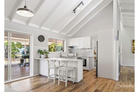 Property photo of 51 Harding Boulevard Mount Warren Park QLD 4207