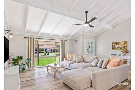 Property photo of 51 Harding Boulevard Mount Warren Park QLD 4207