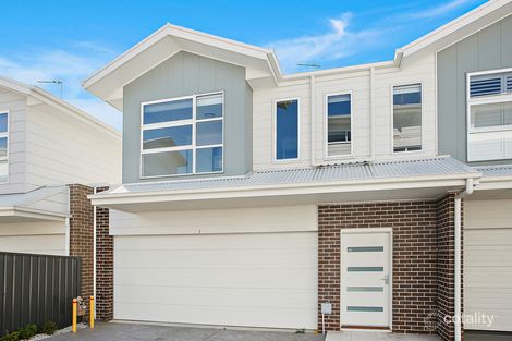 2/44 Paul Cct, Tullimbar, NSW 2527