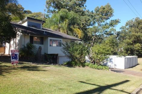 2 Lake Macquarie Cl, Fennell Bay, NSW 2283