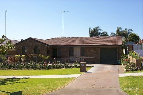 16 Phoenix Rd, Hamilton Hill, WA 6163