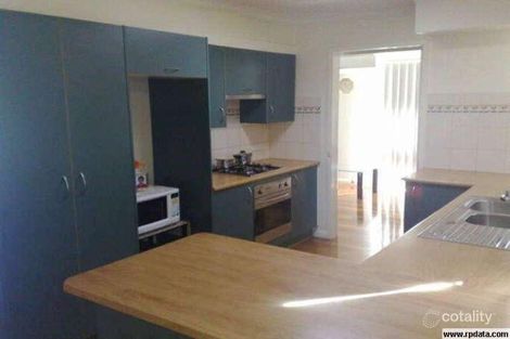 Property photo of 46 Joseph Banks Crescent Endeavour Hills VIC 3802