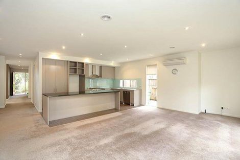 Property photo of 155 Ernest Jones Drive Macleod VIC 3085