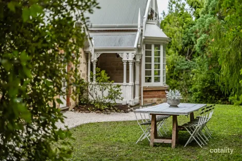 21 Pine St, Stirling, SA 5152