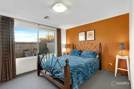 Property photo of 21 McKenzie Crescent Dalyellup WA 6230