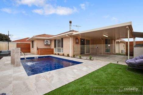 Property photo of 15 Coburn Circuit Metford NSW 2323