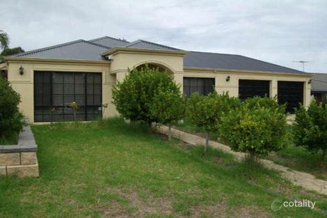 19 Banks Rd, Woodcroft, SA 5162