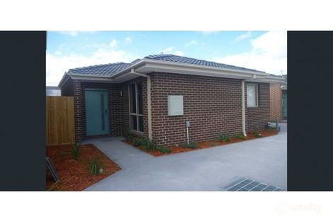 2/5 Aylesbury Ct, Hampton Park, VIC 3976