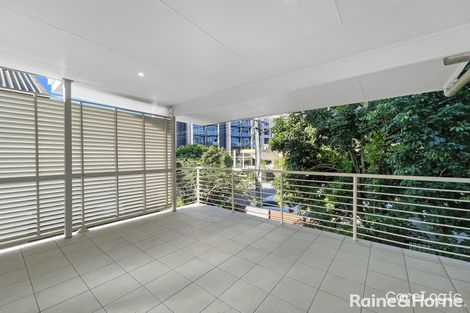 Property photo of 1/163 Central Avenue Indooroopilly QLD 4068