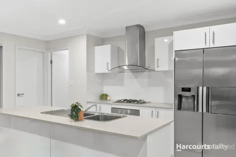 Property photo of 5 Dew Street Yarrabilba QLD 4207