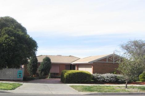 4 Hinrichsen Dr, Hallam, VIC 3803