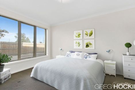Property photo of 2/2A Lynch Road Brooklyn VIC 3012