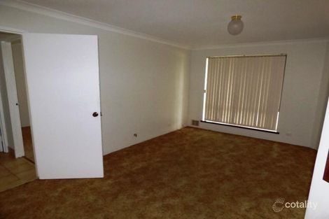 Property photo of 9 Excalibur Circle Camillo WA 6111