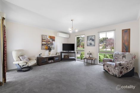 Property photo of 16 Sunny Park Close Gisborne VIC 3437