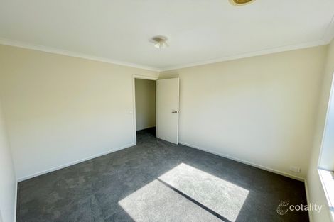 Property photo of 5 Howard Place Deer Park VIC 3023