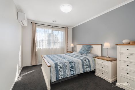 Property photo of 19 Crown Close Oakleigh East VIC 3166