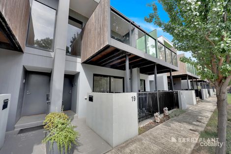 19 Albany Rd, Mill Park, VIC 3082