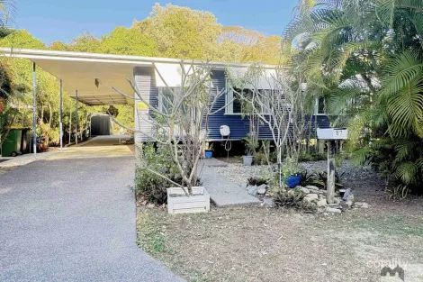Property photo of 87 Machans Beach Road Machans Beach QLD 4878
