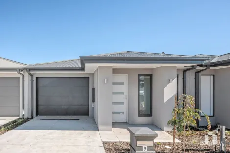 Property photo of 9 Duffy Avenue Doreen VIC 3754