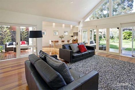 Property photo of 20 Wanalta Road Carnegie VIC 3163