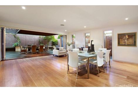 Property photo of 8 Sandridge Avenue Port Melbourne VIC 3207