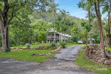 Property photo of 36 Koombal Esplanade East Trinity QLD 4871
