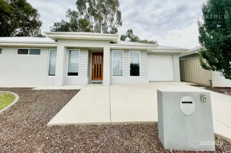 15 Trumper St, Boorooma, NSW 2650