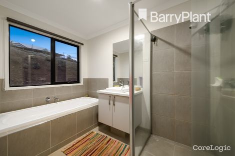Property photo of 2 South Fork Court Drouin VIC 3818