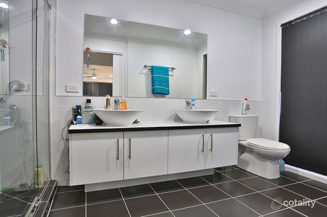 Property photo of 3 Ravenbourne Street Fitzgibbon QLD 4018