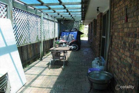 Property photo of 21 Lapoinya Crescent Warana QLD 4575