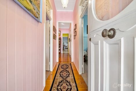 Property photo of 82 Mountjoy Terrace Wynnum QLD 4178