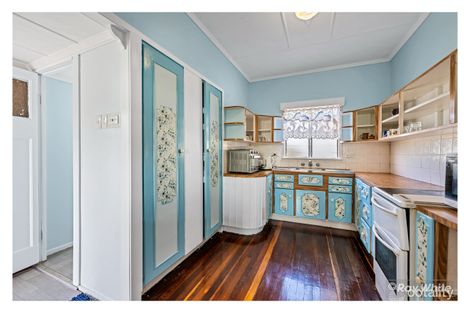 Property photo of 6 Bertram Street Park Avenue QLD 4701