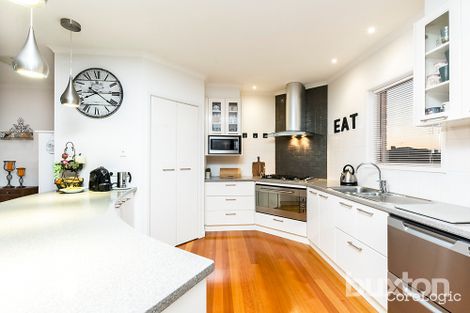 Property photo of 8 Giverny Close Highton VIC 3216