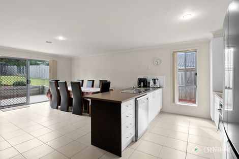 Property photo of 21 Alapont Close Pakenham VIC 3810