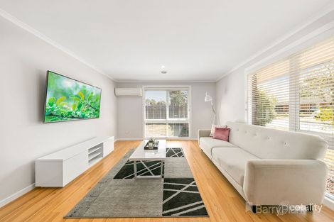 Property photo of 1 Carney Court Pakenham VIC 3810