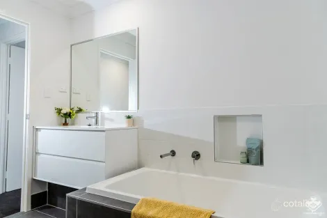 Property photo of 82 Cascade Street Raceview QLD 4305