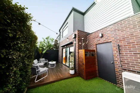 Property photo of 3/4 Truman Street South Kingsville VIC 3015