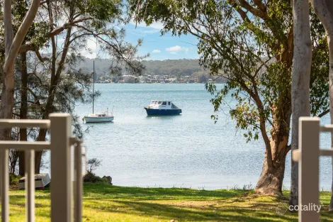 Property photo of 82 Noamunga Crescent Gwandalan NSW 2259