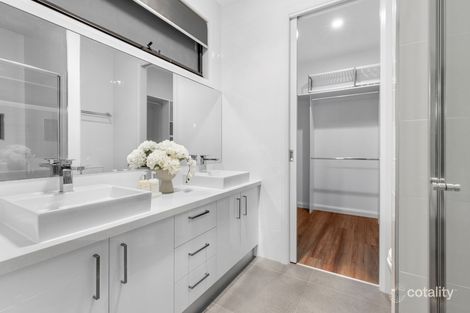 Property photo of 27 Dobell Street Mount Duneed VIC 3217