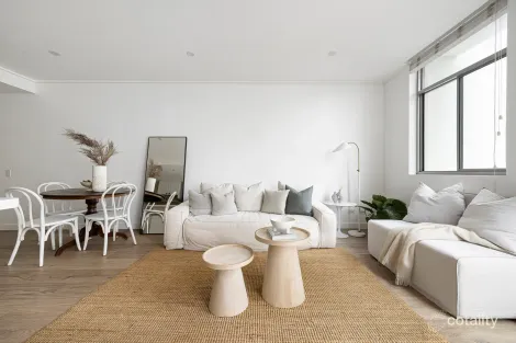 Property photo of 13/11 Waverley Crescent Bondi Junction NSW 2022