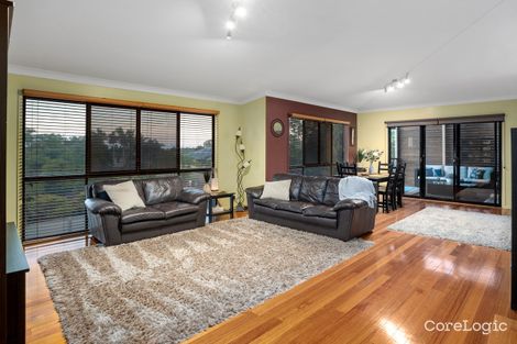 Property photo of 2 Laceflower Crescent Eatons Hill QLD 4037
