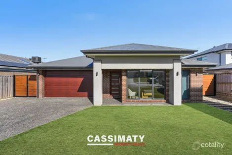 31 Giacco Bvd, Lang Lang, VIC 3984