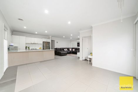 Property photo of 100 Grassbird Drive Point Cook VIC 3030