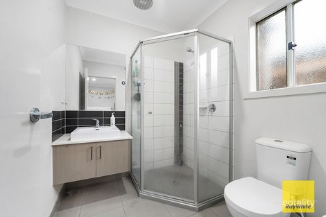 Property photo of 100 Grassbird Drive Point Cook VIC 3030