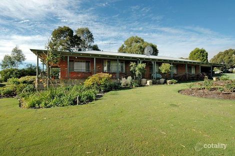 539 Neaves Rd, Mariginiup, WA 6078