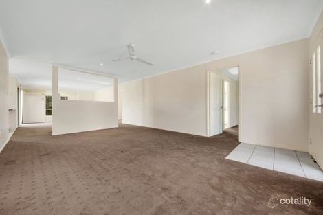 Property photo of 34 Skyline Drive New Auckland QLD 4680
