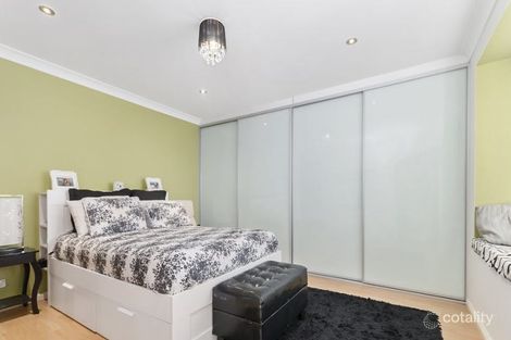 Property photo of 4 Coquet Way Green Valley NSW 2168