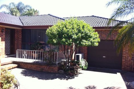 Property photo of 17 Defoe Place Wetherill Park NSW 2164