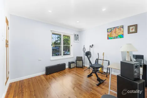 Property photo of 36 Marlene Crescent Greenacre NSW 2190